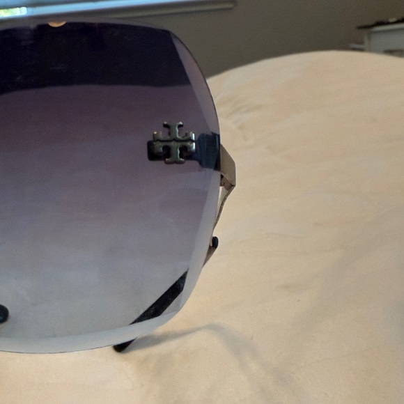 Tory Burch Frameless Sunglasses - Picture 2 of 9